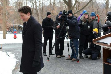  Canadian Prime Minister Justin Trudeau leaves after speaking at a news conference at Rideau Cottage in Ottawa, Canada on January 6, 2025. Trudeau announced his resignation, saying he will leave office as soon as the ruling Liberal party chooses a new leader. (Photo by Dave Chan / AFP)
       -  (crédito:  AFP)