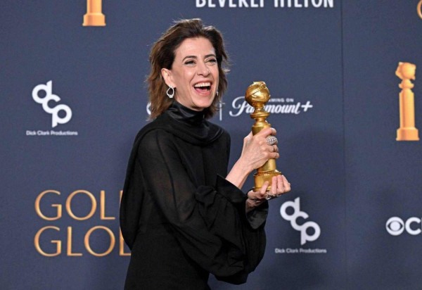 Fernanda é a primeira brasileira a ganhar um Globo de Ouro de melhor atriz -  (crédito: Robyn Beck / AFP)