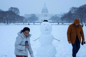 A onda de frio também é resultado de outro fenômeno que ocorre no alto da atmosfera: a corrente de jato polar, um fluxo forte e concentrado de ar em uma direção específica -  (crédito: Reuters)