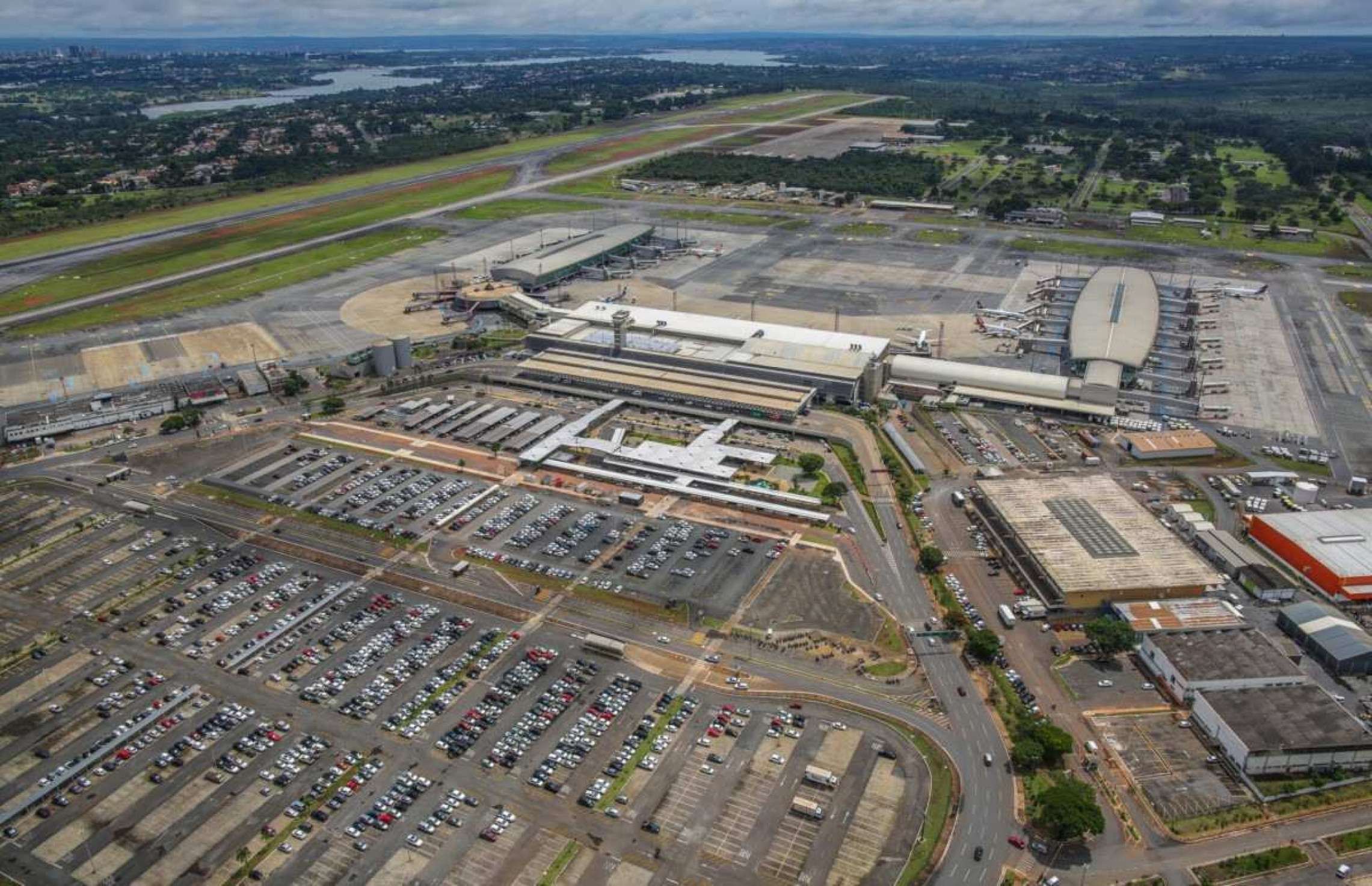 Consulta debate modelo de concessão do Aeroporto de Brasília