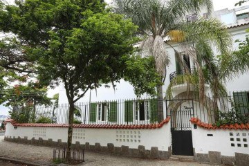 Fachada da casa na Urca, no Rio de Janeiro, que serviu de locação para o filme 'Ainda estou aqui', de Walter Salles -  (crédito: Tomaz Silva/Agência Brasil)