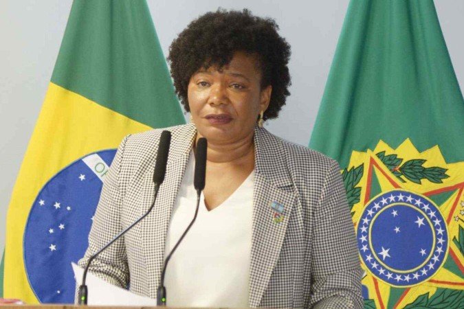 A ministra da Cultura Margareth Menezes celebra o brilho nacional em Cannes - (crédito: Ed Alves/CB/DA.Press) A ministra da Cultura Margareth Menezes celebra o brilho nacional em Cannes - (crédito: Ed Alves/CB/DA.Press)
