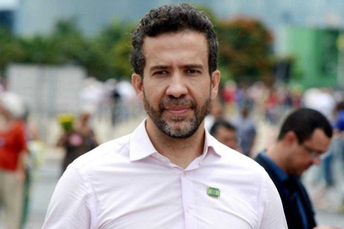 Para o deputado, Cleitinho representa uma política voltada para questões concretas do cotidiano da população - (crédito: Ed Alves/CB/D.A Press) Para o deputado, Cleitinho representa uma política voltada para questões concretas do cotidiano da população - (crédito: Ed Alves/CB/D.A Press)