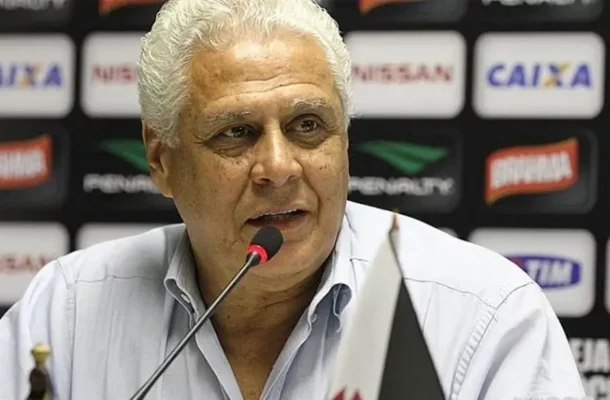 Roberto tomou lugar na cadeira presidencial por ser ídolo. Mas sua administração passou por problemas nas quatro linhas e sérios entraves financeiros.Em seu primeiro ano de mandato, o time acabou rebaixado para a Série B do Brasileiro pela primeira vez em sua história.