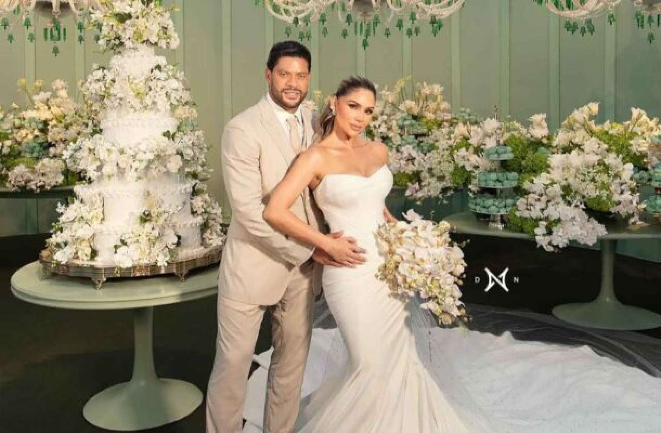 Mãe de Camila ??ngelo faz post sobre casamento da filha com Hulk