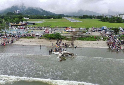 O avião de pequeno porte tentou pousar no Aeroporto Estadual de Ubatuba -  (crédito: BBC Geral)