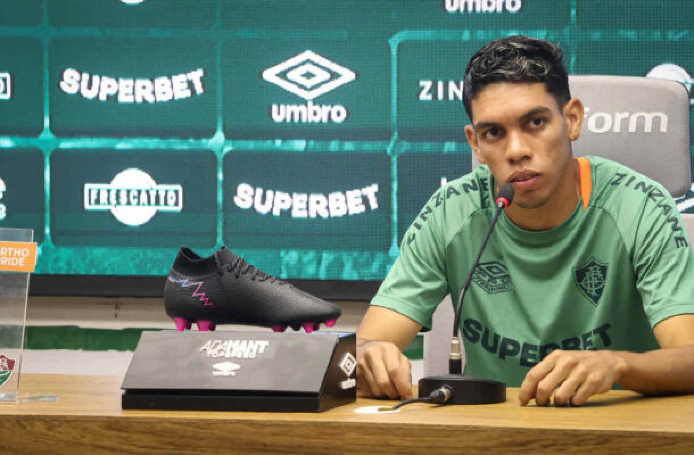 Reforço do Fluminense compara características a Mbappé e Rafael Leão