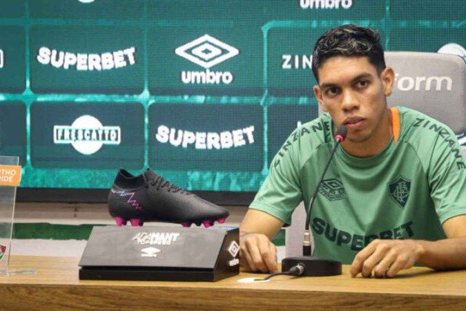Paulo Baya deixa modéstia de lado em sua apresentação ao Fluminense - (crédito: Foto: MARCELO GONÇALVES / FLUMINENSE F.C.) Paulo Baya deixa modéstia de lado em sua apresentação ao Fluminense - (crédito: Foto: MARCELO GONÇALVES / FLUMINENSE F.C.)