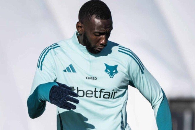 Bolasie realizou seu primeiro treino com a camisa cruzeirense  -  (crédito: Foto: Gustavo Aleixo/Cruzeiro)