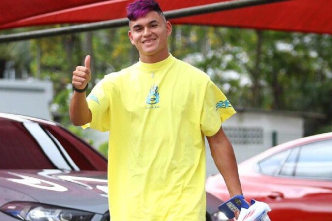 Roupa usada por Alcaraz, em reapresentação do Flamengo, custou R$ 14 mil -  (crédito: Foto: Gilvan de Souza/CRF)