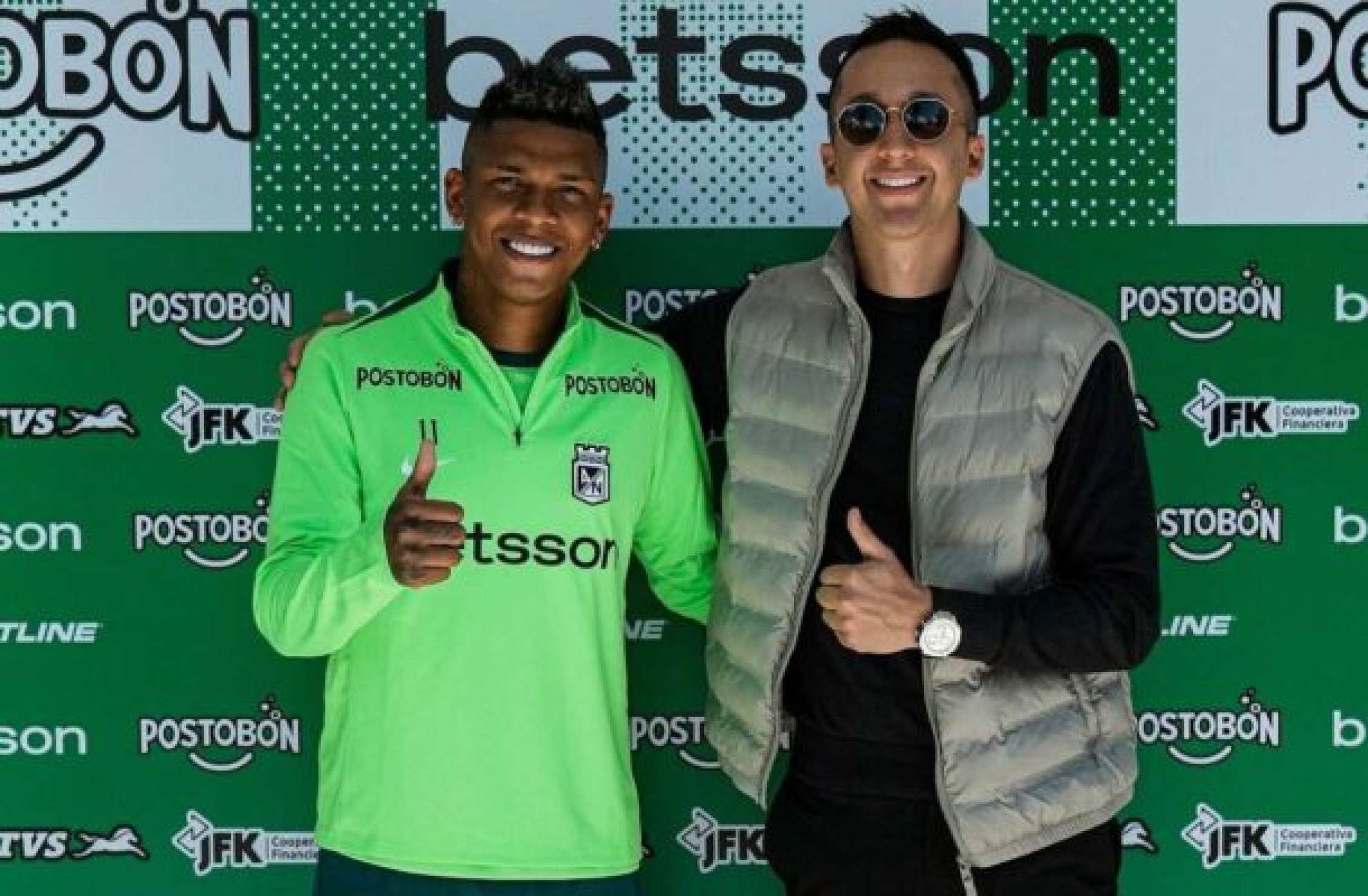 Após rescindir com Santos, Billy Arce acerta com Atlético Nacional