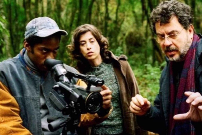 Jorge Furtado, em Saneamento básico, ao lado dos atores Lazaro Ramos e Fernanda Torres -  (crédito: Globo Filmes/ Divulgação)