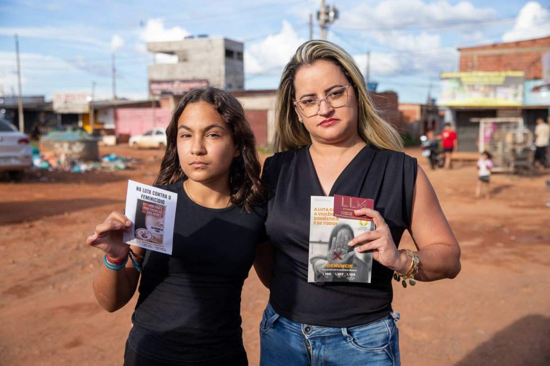  Manifesta....o contra o feminic..dio em Santa Luzia, na Estrutural     