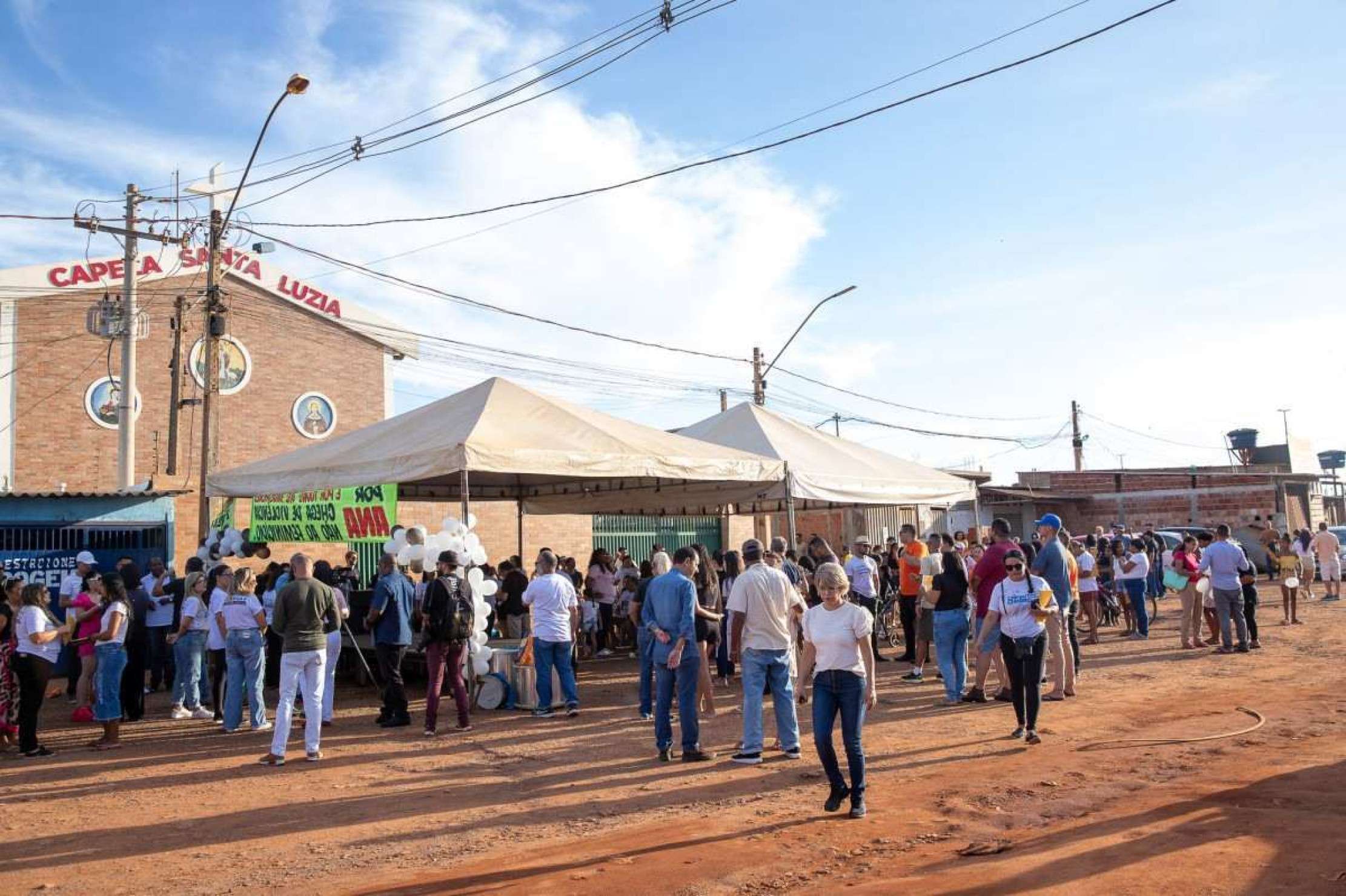  Manifesta....o contra o feminic..dio em Santa Luzia, na Estrutural     