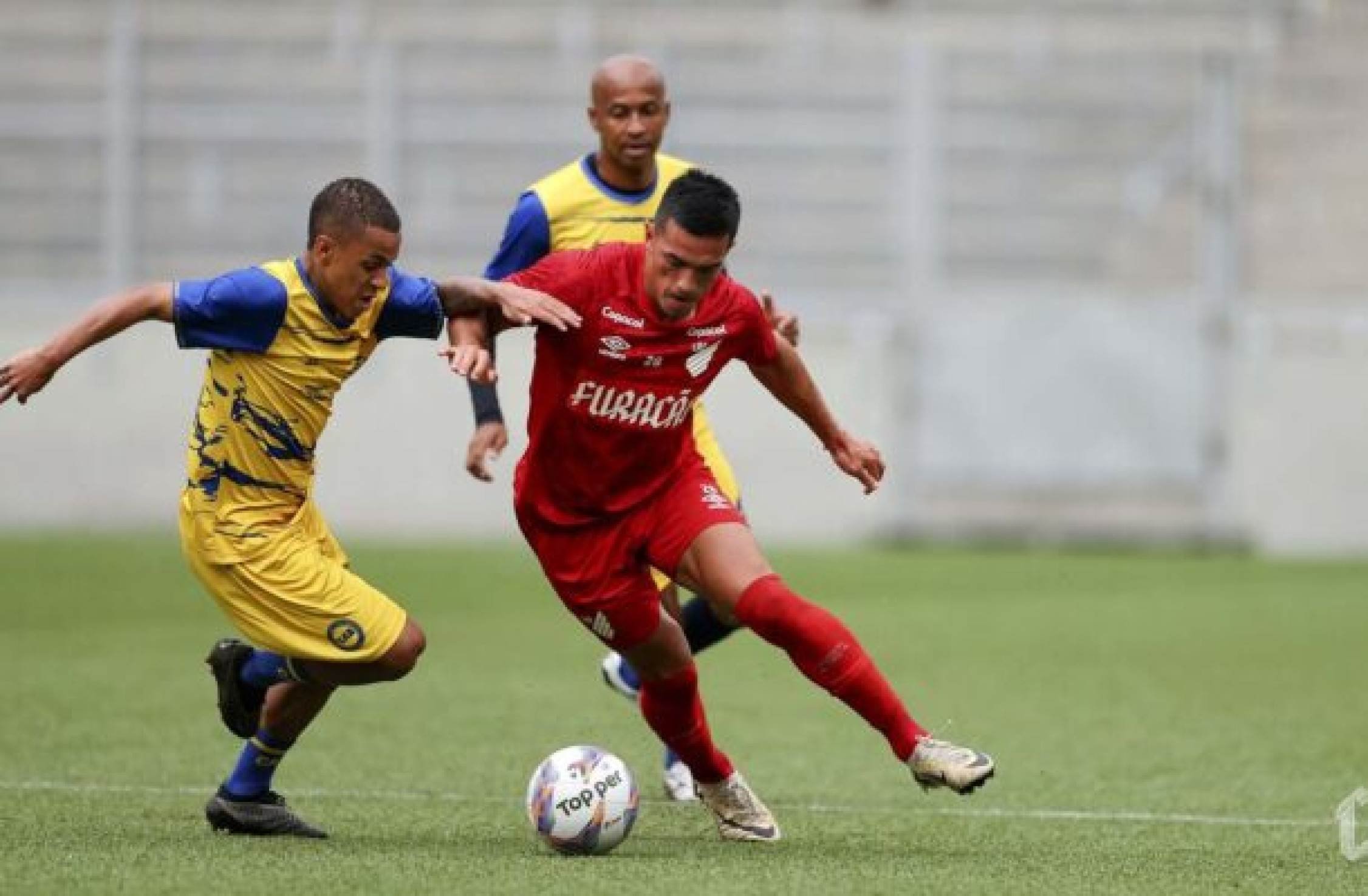 Atlético tenta a contratação de Tomás Cuello, do Athletico-PR