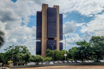 Na última reunião do Copom em 2024, o Banco Central  acelerou o ritmo de alta da Selic  -  (crédito:  Rafa Neddermeyer/Agencia Brasil)