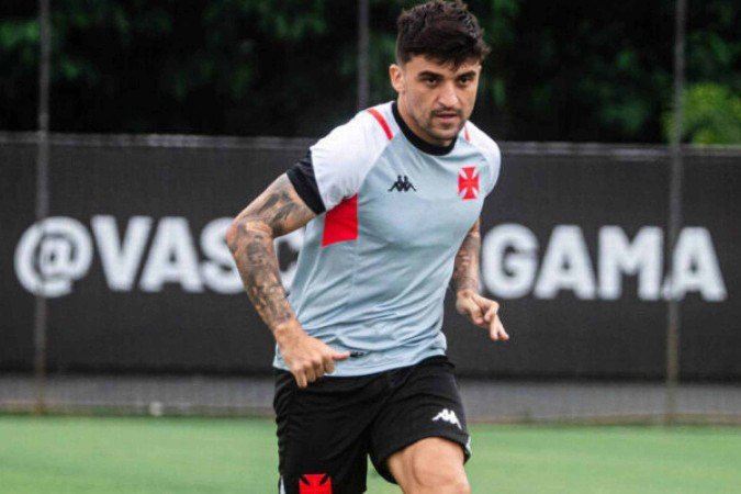 Victor Luís foi um dos poucos nomes do elenco principal que jogaram na estreia do Vasco no Carioca 2025 - (crédito: Foto: Leandro Amorim/Vasco) Victor Luís foi um dos poucos nomes do elenco principal que jogaram na estreia do Vasco no Carioca 2025 - (crédito: Foto: Leandro Amorim/Vasco)