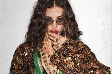 Shorts jeans e batas são 
a essência do estilo 