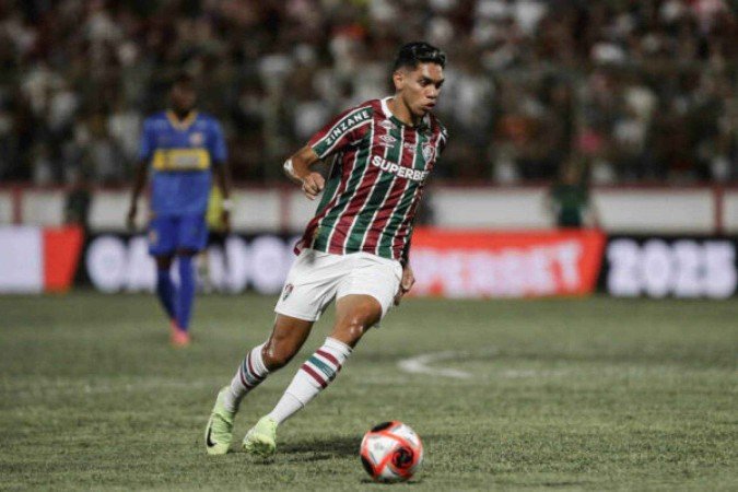 Paulo Baya tenta o chute em sua primeira partida pelo Fluminense; veja números - (crédito: Foto: LUCAS MERÇON / FLUMINENSE F.C.) Paulo Baya tenta o chute em sua primeira partida pelo Fluminense; veja números - (crédito: Foto: LUCAS MERÇON / FLUMINENSE F.C.)