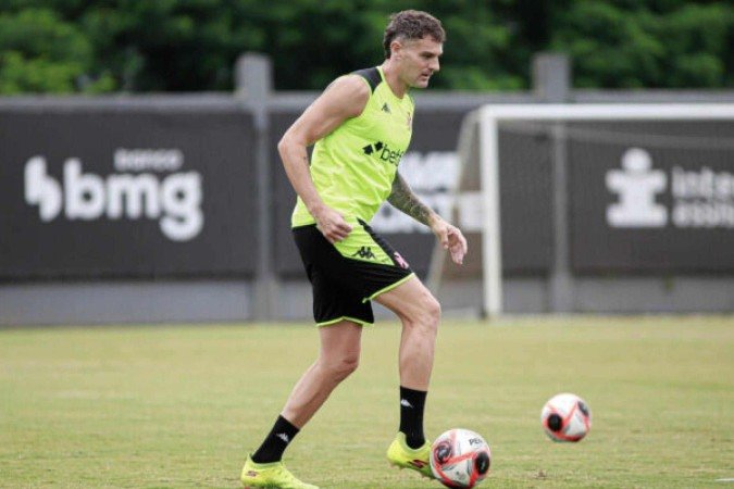 Vegetti marcou dois gols em jogo-treino do Vasco no último domingo (12) -  (crédito: Foto: Matheus Lima / Vasco)