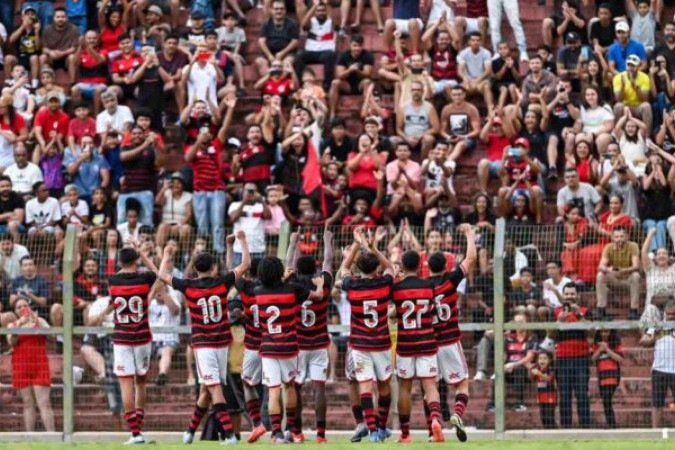 Flamengo enfrenta o Bragantino nesta 2ª feira, em Mogi das Cruzes, em jogo eliminatório da 2ª fase da Copinha -  (crédito: Foto: VIctor Baetas/Flamengo)