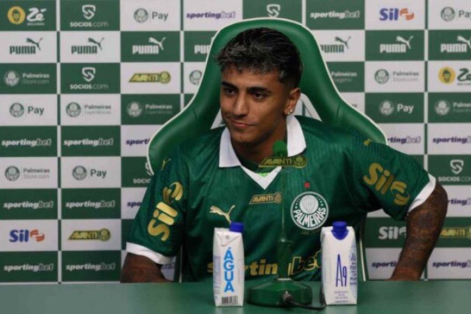  O jogador Facundo Torres .. apresentado como mais novo atleta da SE Palmeiras, na Academia de Futebol. (Foto: Cesar Greco/Palmeiras/by Canon)
     -  (crédito:  CESAR GRECO)