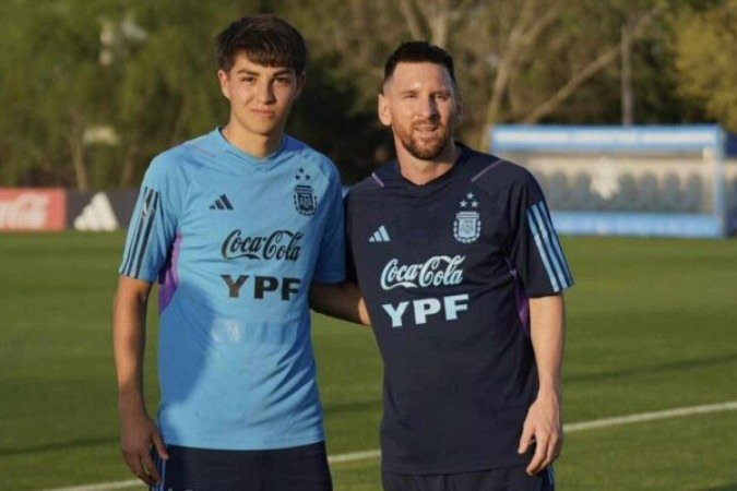 Jovem que fez papel de Messi nos cinemas é promessa das categorias de base do Newell's Old Boys e tenta se consolidar no futebol -  (crédito: Foto: Divulgação / Argentina)