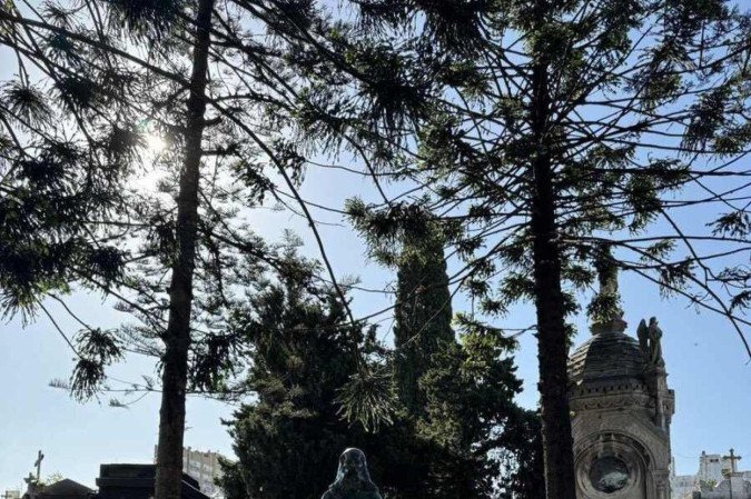 Mesmo sendo um lugar inusitado, o Cemitério da Recoleta é um dos principais destinos de turistas em Buenos Aires