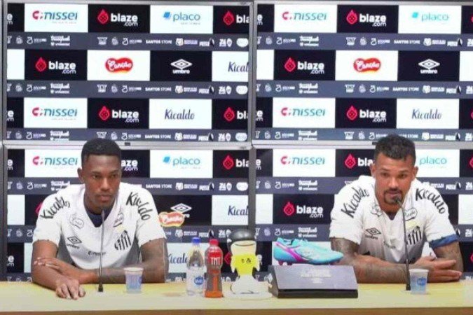 Zé Ivaldo e Luisão em apresentação pelo Santos - (crédito: Foto: Reprodução/SantosTV) Zé Ivaldo e Luisão em apresentação pelo Santos - (crédito: Foto: Reprodução/SantosTV)