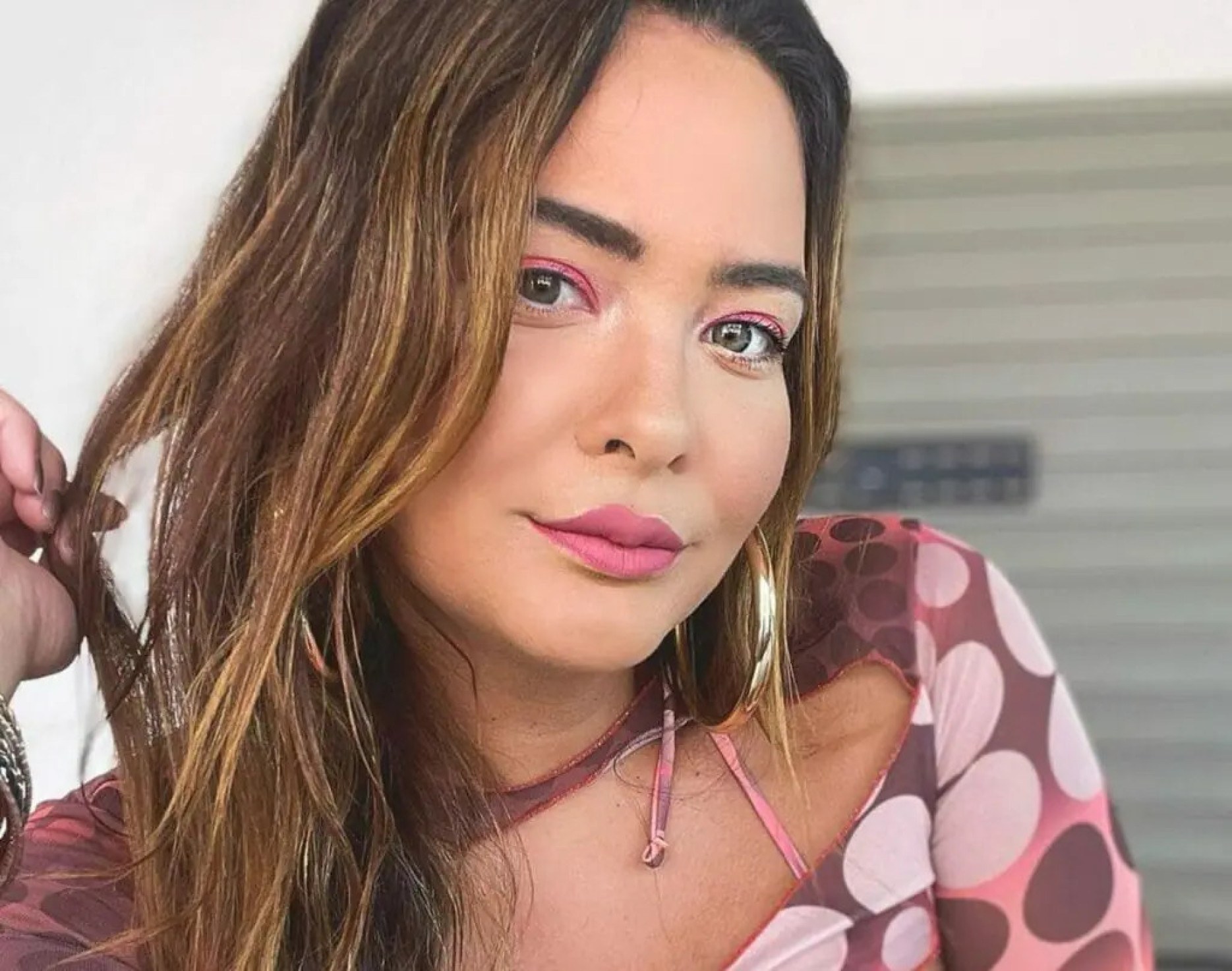 Apesar do sucesso com os ensaios explosivos, Geisy ainda enfrenta comentários machistas, principalmente relacionado ao seu corpo -  (crédito: Reprodução/Instagram)