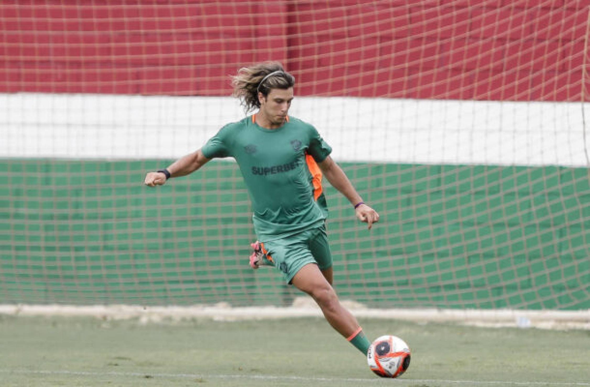 Canobbio é a contratação mais cara da história do Fluminense em valores absolutos