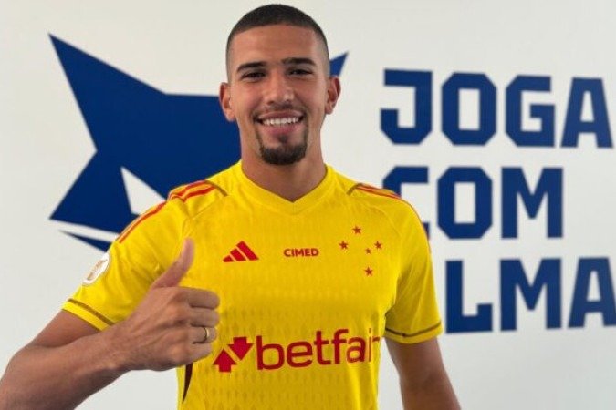 LÉO ARAGÃO - Entrou no intervalo no lugar de Cássio. Foi mais exigido que o titular e fez o dever de casa com seis defesas importantes. Nota 7,0 - Foto: Divulgação/Cruzeiro/Marco A. Ferraz