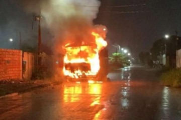 O confronto entre a Polícia Militar e a facção criminosa, que começou no início da semana, já resultou em prisões, mortes e destruição de mais de 20 ônibus e outros veículos -  (crédito: Policia Militar de Rondonia/ Divulgação )