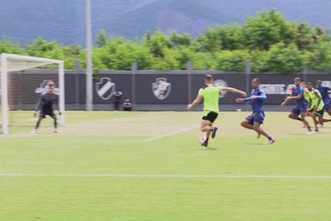 Vasco faz 3 a 1 no Olaria em jogo-treino no CT Moacyr Barbosa - (crédito: Foto: Reprodução / Vasco TV) Vasco faz 3 a 1 no Olaria em jogo-treino no CT Moacyr Barbosa - (crédito: Foto: Reprodução / Vasco TV)