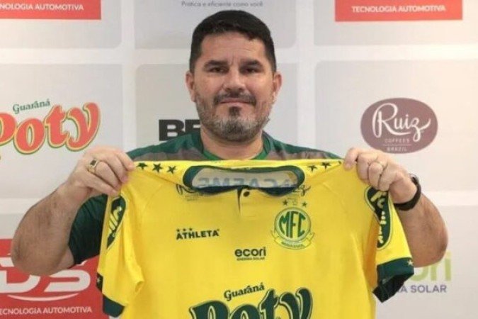 MIRASSOL - Merecia uma sorte melhor. Foi mais perigoso do que o Santos, teve mais volume ofensivo e encontrou muitos espaços nas costas da defesa, tanto pelo meio quanto pelos lados. Apesar da derrota, foi uma boa apresentação do time comandado por Eduardo Barroca. NOTA: 6,5