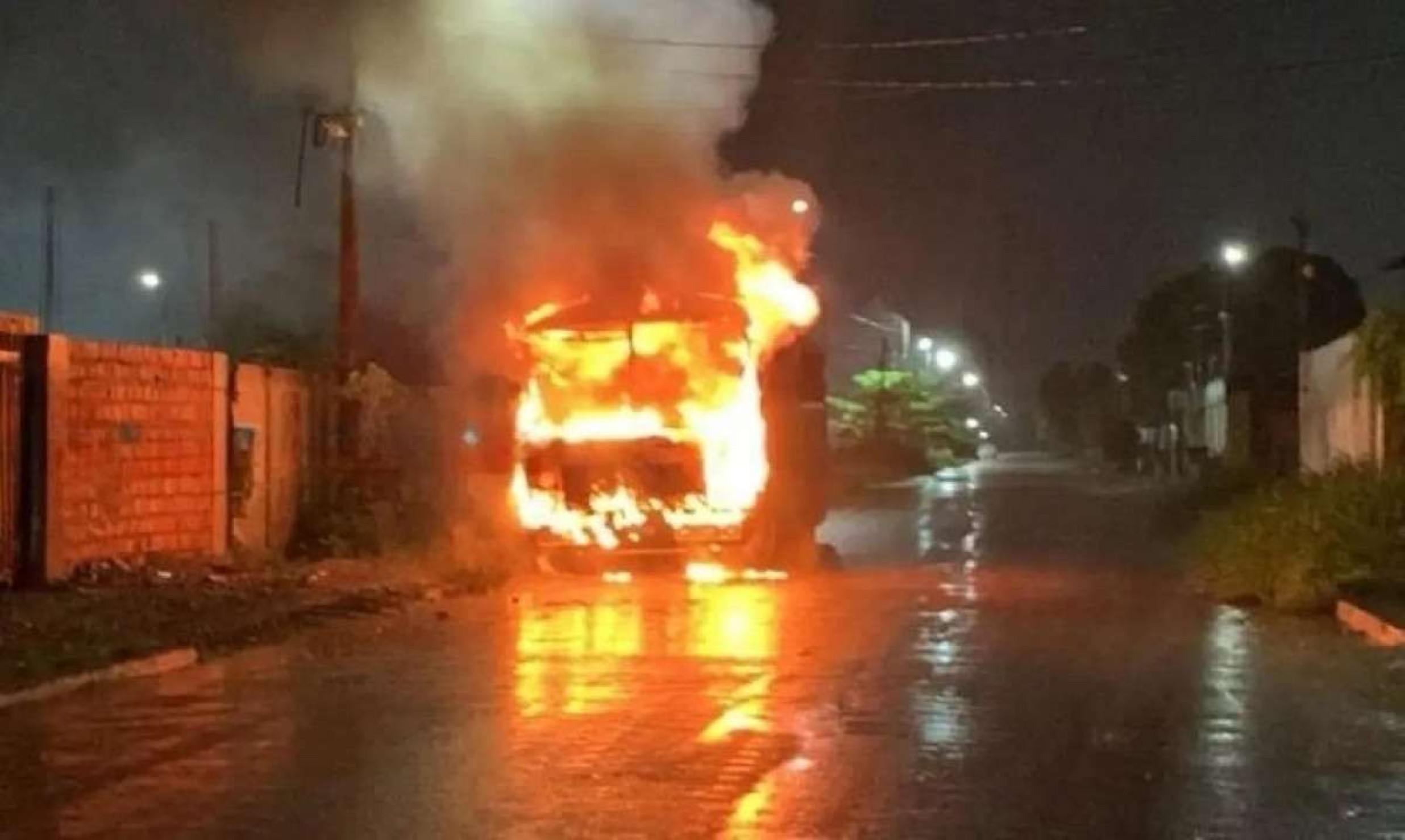 Após incêndios, Governo de Rondônia proíbe venda de combustíveis em recipientes