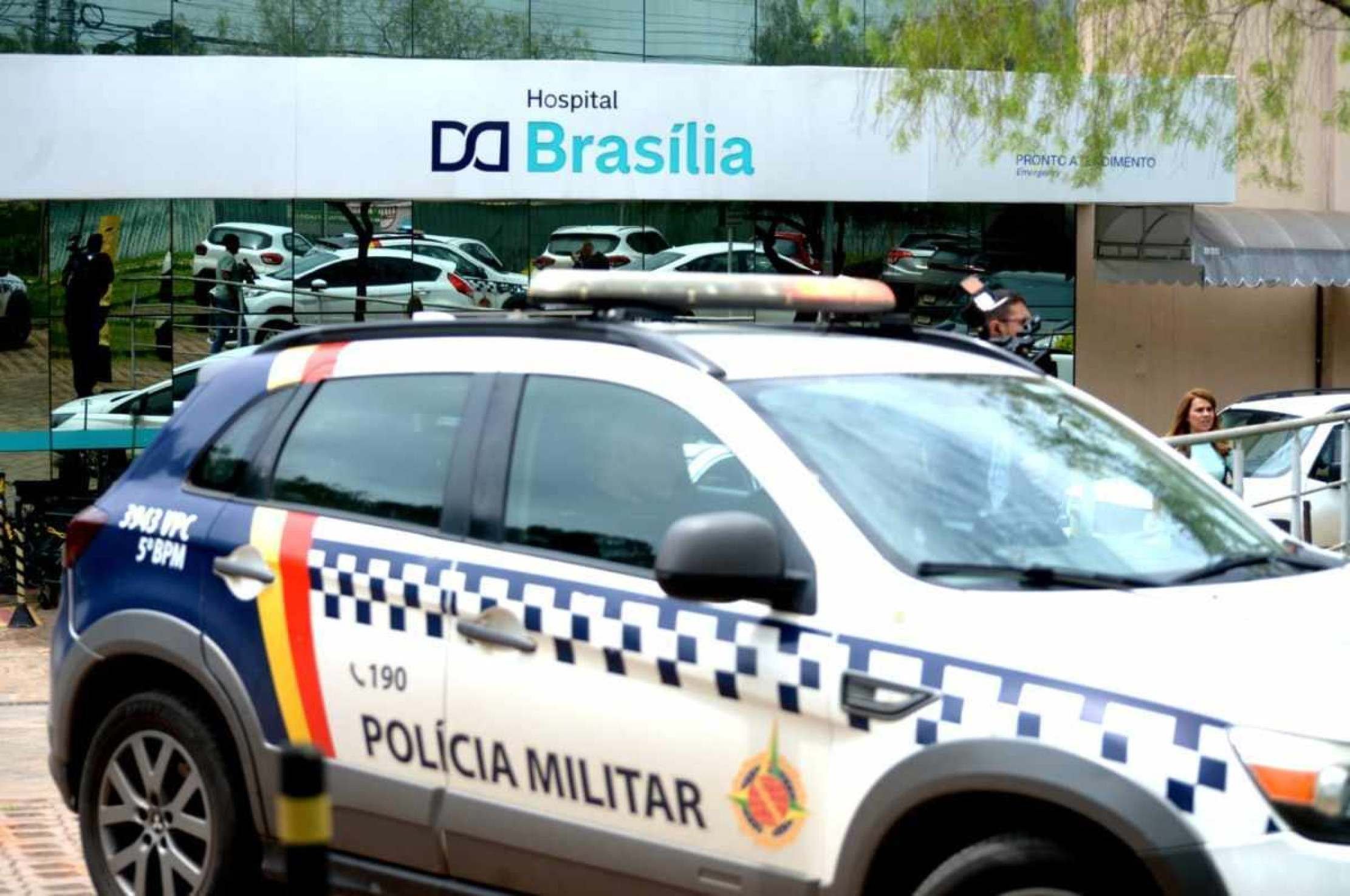 Delegado buscou atendimento para o filho ferido por estilhaços