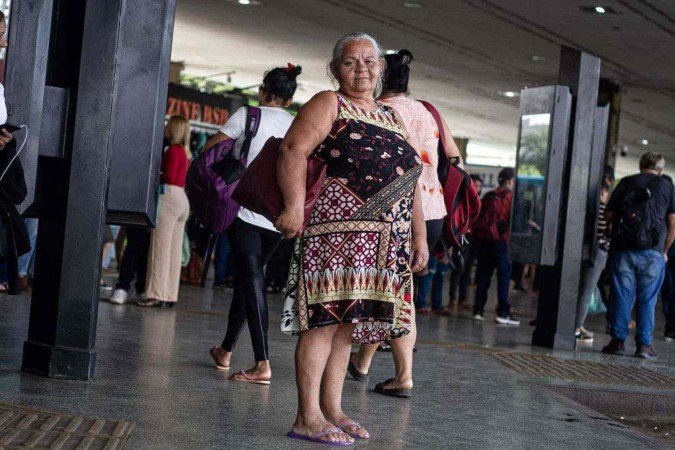 Jucileide Cordeiro, 64 anos, reclama da falta de respeito do transporte público 