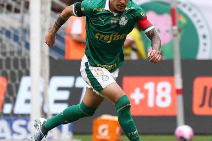 O técnico do Palmeiras, Abel Ferreira, poupou jogadores na estreia e deve repetir a estratégia diante do Noroeste. Paulinho, Piquerez, Bruno Rodrigues e Zé Rafael seguem fora. Já Gustavo Gómez e Raphael Veiga, ausentes do primeiro jogo, estão à disposição.Foto:Cesar Greco/Palmeiras