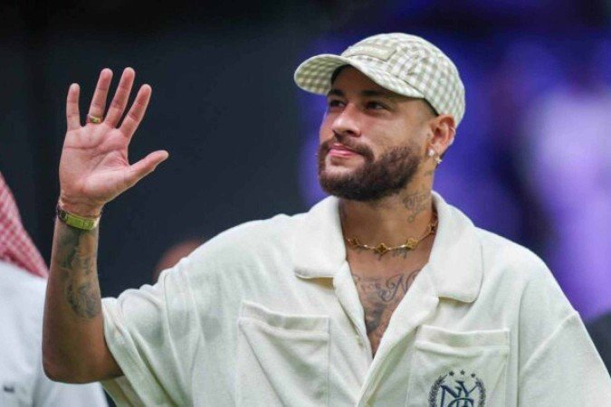  RIYADH, SAUDI ARABIA - FEBRUARY 18: Neymar of Al Hilal during the Saudi Pro League match between Al-Hilal and Al-Raed at Kingdom Arena on February 18, 2024 in Riyadh, Saudi Arabia. (Photo by Yasser Bakhsh/Getty Images)
     -  (crédito:  Getty Images)