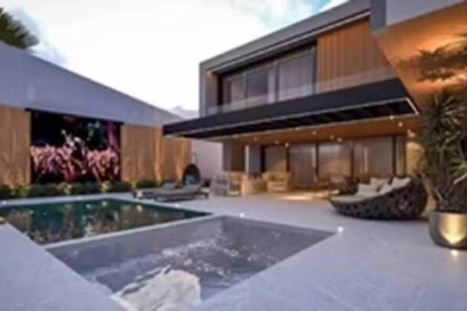 Novo comentarista da Globo, Denílson, celebra reta final da reforma de sua manão em Alphaville -  (crédito: Foto: Reprodução / Instagram)