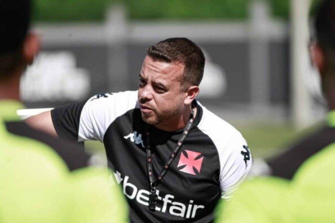 Ramon Lima, técnico interino do Vasco - (crédito: Foto: Matheus Lima / Vasco) Ramon Lima, técnico interino do Vasco - (crédito: Foto: Matheus Lima / Vasco)