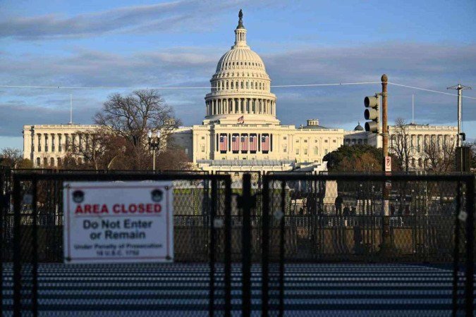 Uma ausência total dos Estados Unidos da reunião de cúpula de Belém representaria uma mudança importante na diplomacia climática global - (crédito: ANGELA WEISS / AFP) Uma ausência total dos Estados Unidos da reunião de cúpula de Belém representaria uma mudança importante na diplomacia climática global - (crédito: ANGELA WEISS / AFP)