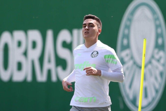ATUESTA - Entrou no lugar de Aníbal Moreno para dar mais combate no meio de campo. NOTA 5,5 - Foto: Cesar Greco/Palmeiras