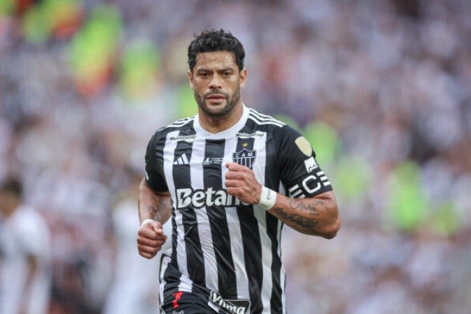 HULK - Não teve muitas oportunidades, muito por conta da boa marcação de Fabrício Bruno. No segundo tempo tentou marcar de fora da área, mas ficou devendo na partida. NOTA: 5,5 - FOTO: Pedro Souza / Atlético