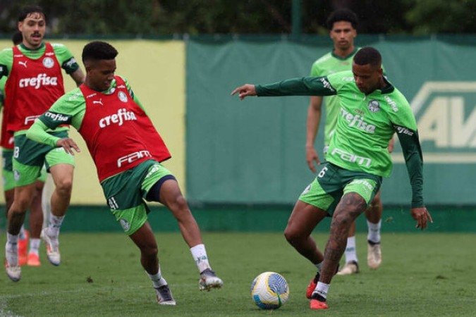CAIO PAULISTA - As jogadas ofensivas do time foram mais pelo seu lado do campo, mas não fez uma grande partida. Na reta final, foi substituído por Vanderlan. NOTA 4,5  - Foto: Cesar Greco/Palmeiras