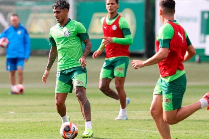FACUNDO TORRES - Teve uma finalização perigosa em sua estreia com a camisa do Palmeiras e fez uma bela jogada que quase terminou com gol de cabeça de Gustavo Gómez. Porém, ainda precisa de mais minutos para entrosar com o restante do time. NOTA 6,0 - Foto: Cesar Greco/Palmeiras