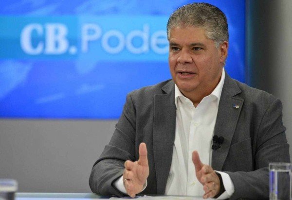  Carlos Vieira/CB Press