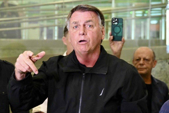 Bolsonaro criticou a retenção do passaporte: 