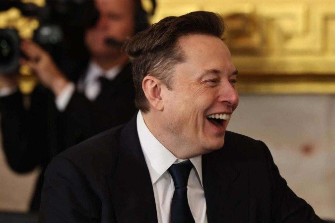Musk é formado em física e economia pela Universidade da Pensilvânia, nos Estados Unidos, empresário e a pessoa mais rica no mundo  -  (crédito: Chip Somodevilla / POOL / AFP)